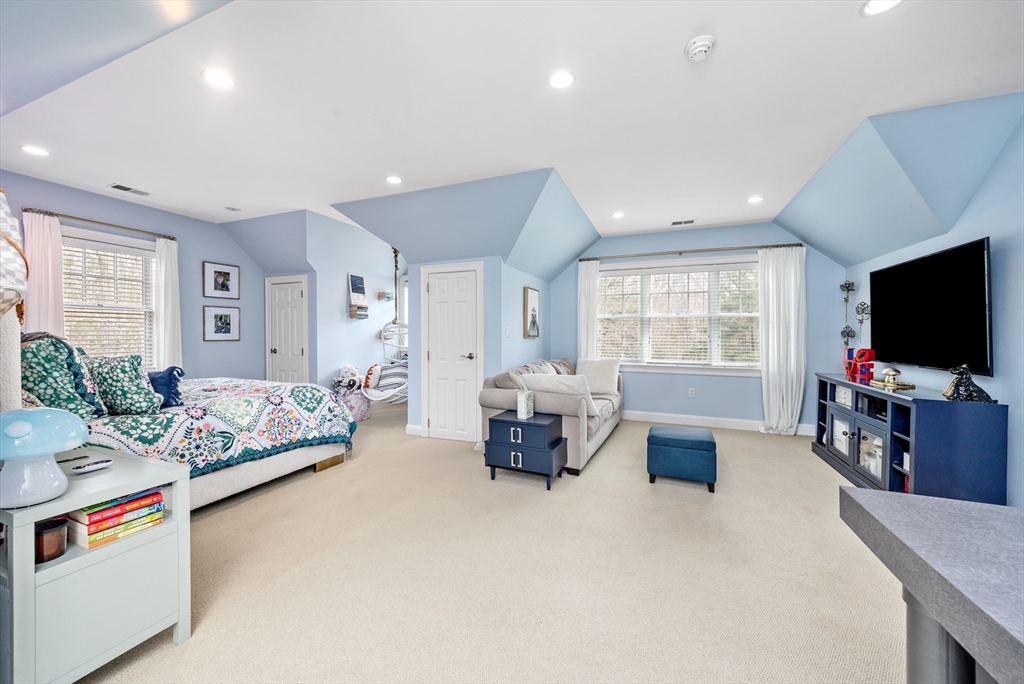 67 Ox Pasture Ln