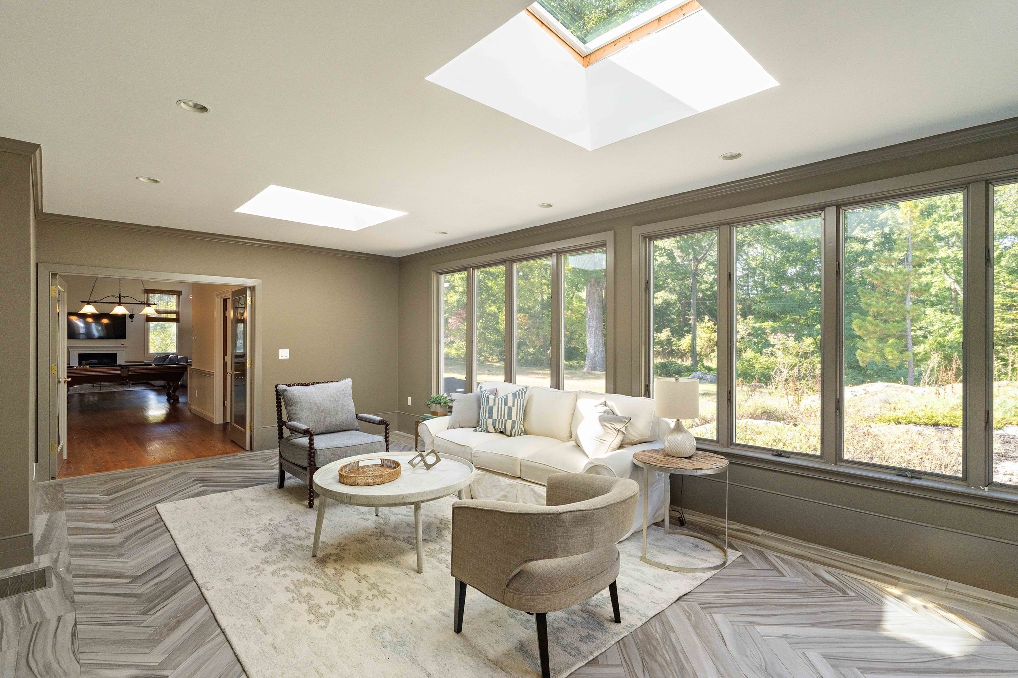 8&10 Evergreen Ln