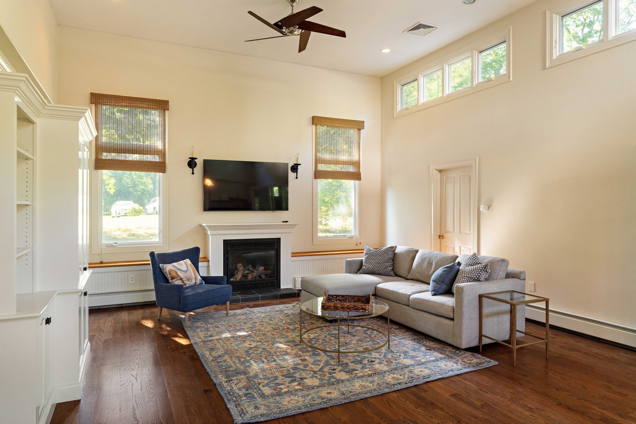 8&10 Evergreen Ln