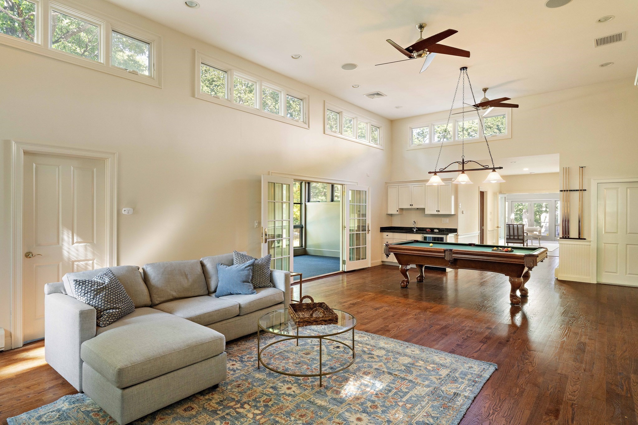 8&10 Evergreen Ln