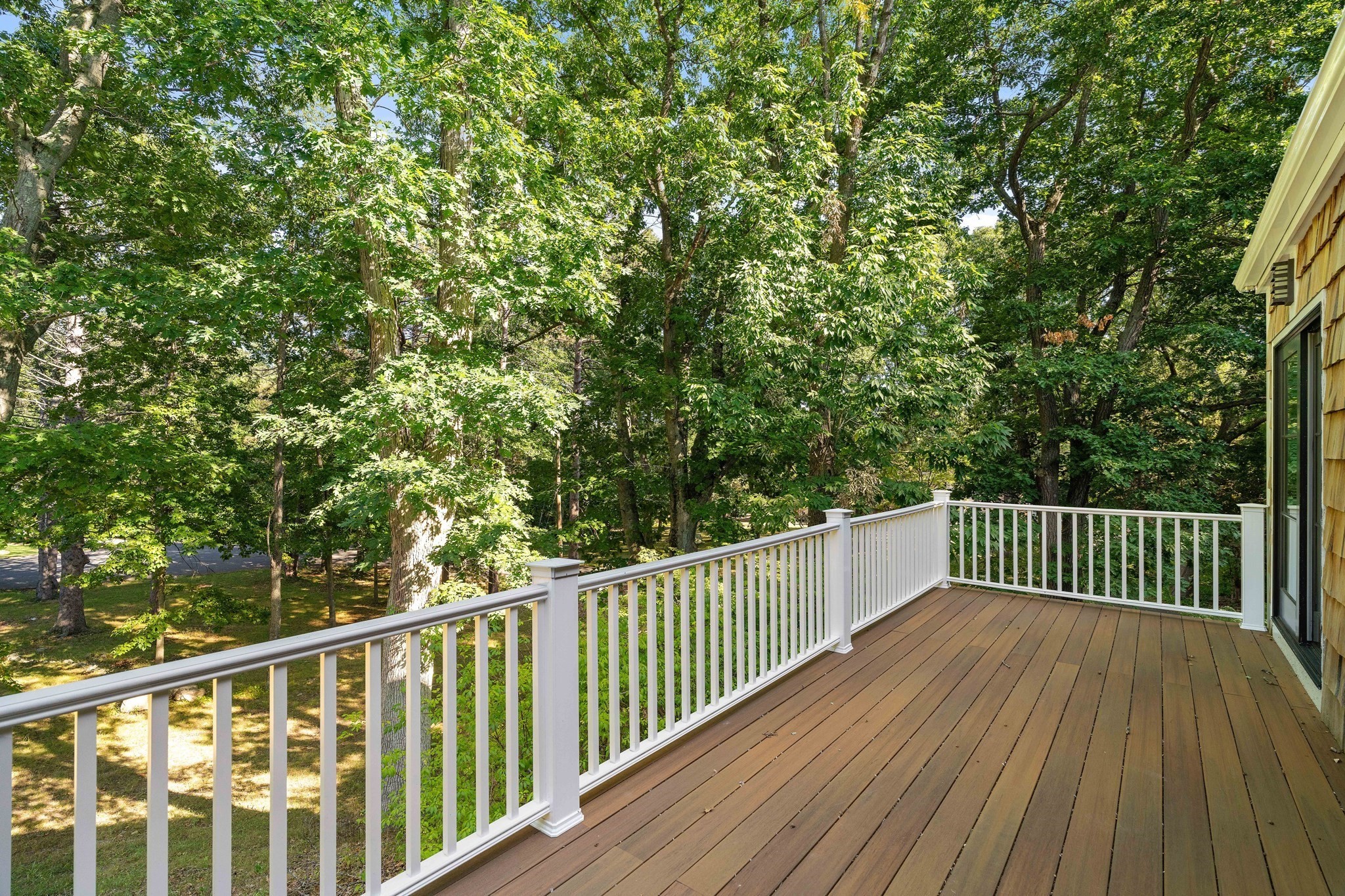 8&10 Evergreen Ln