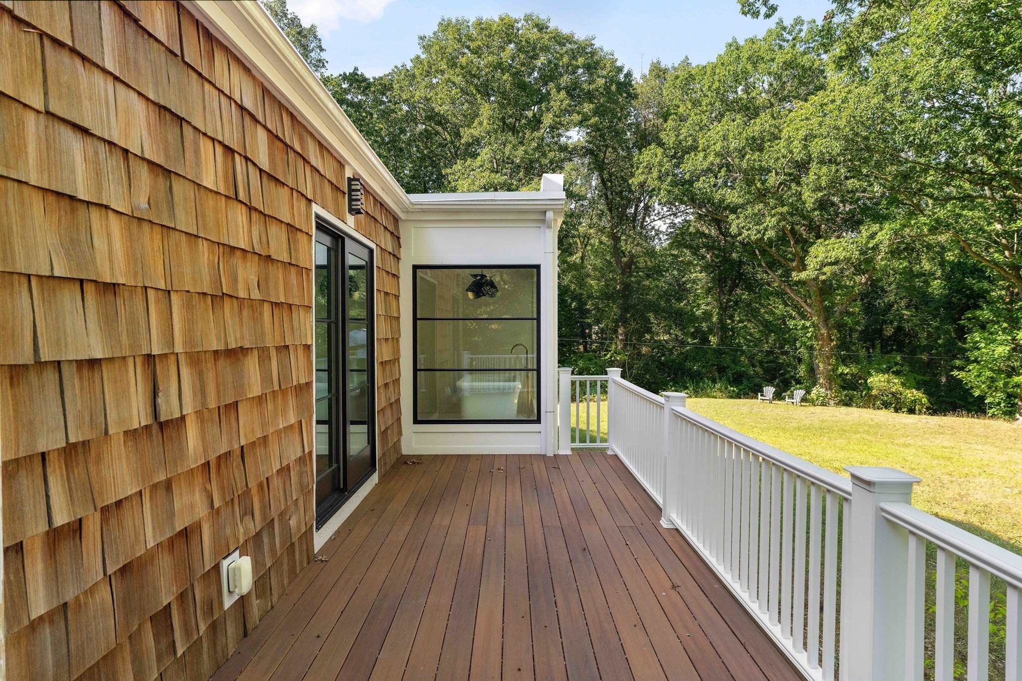 8&10 Evergreen Ln