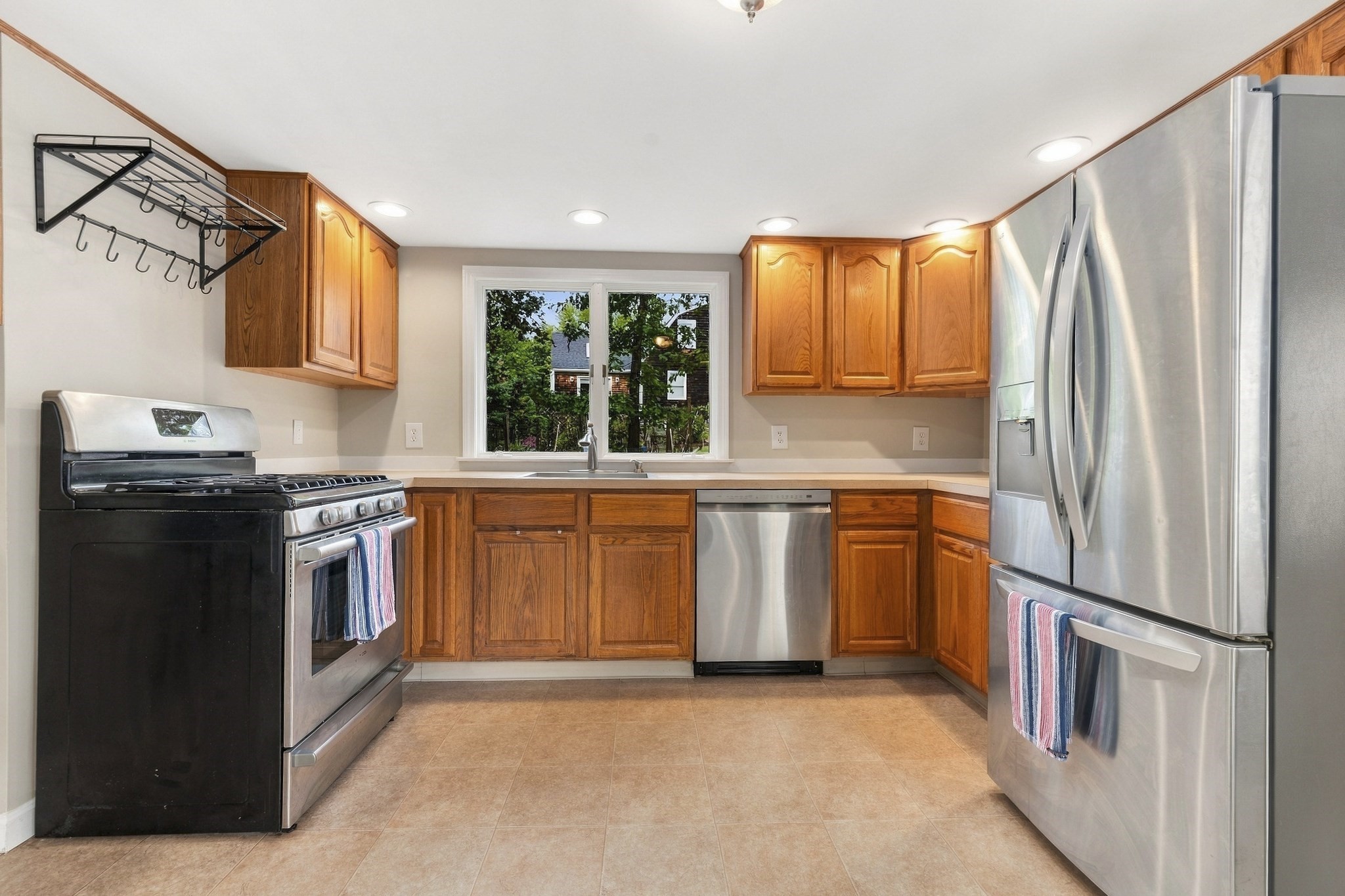 16 Clifford Ct