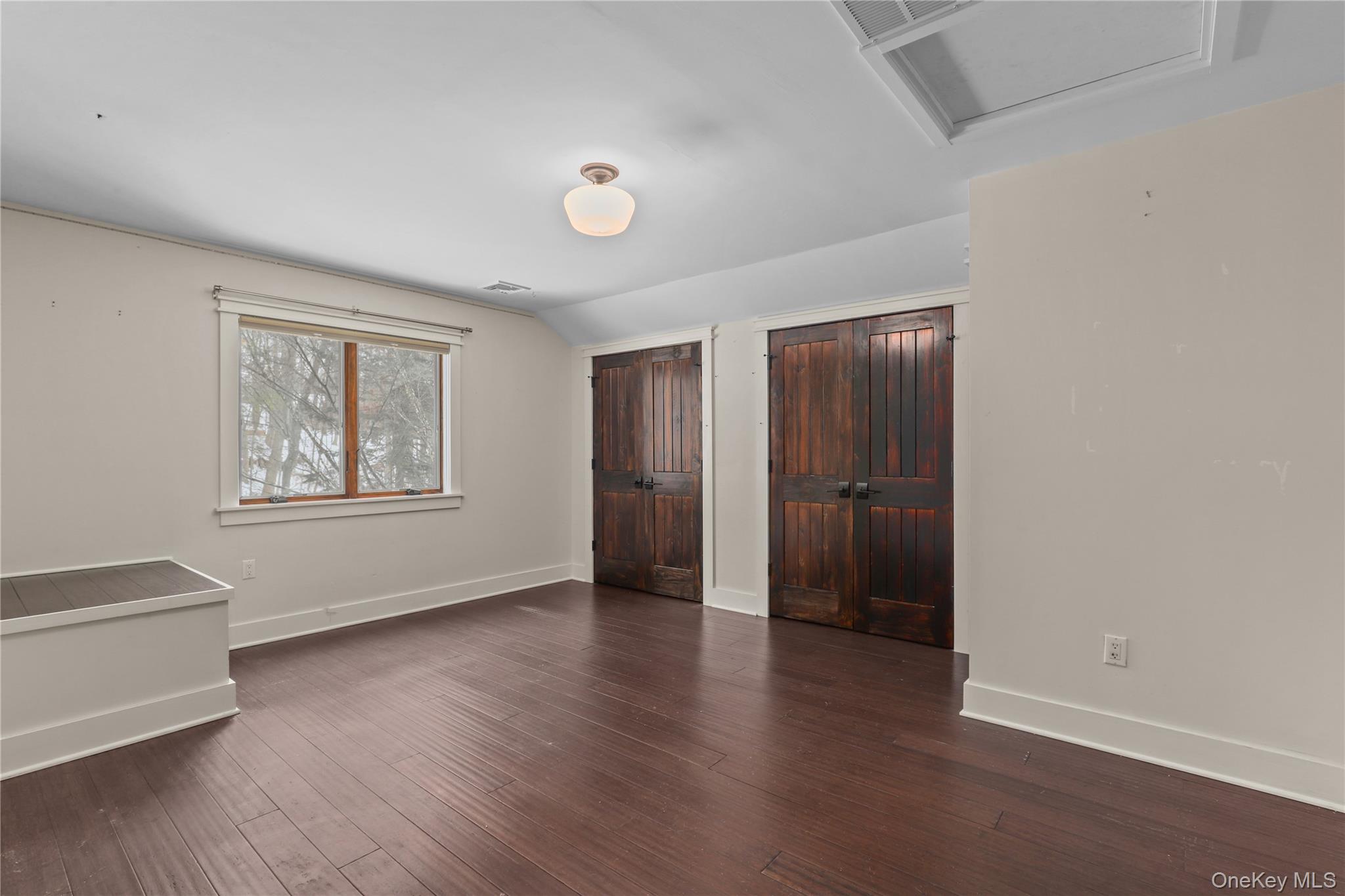 600 Cantitoe Street Unit: Carriage House