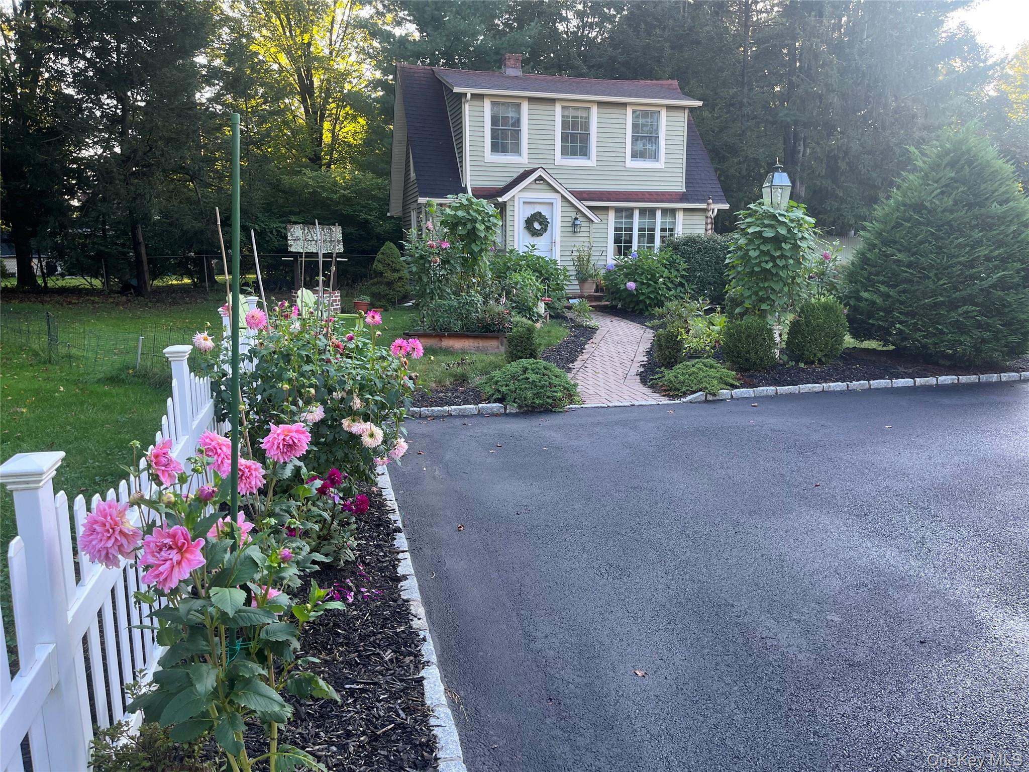 17 Washington Avenue Unit: Cottage