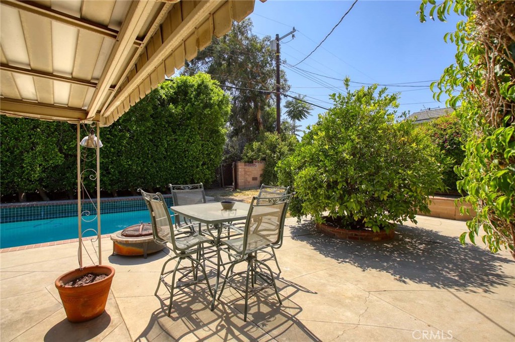 13601 Simshaw Avenue