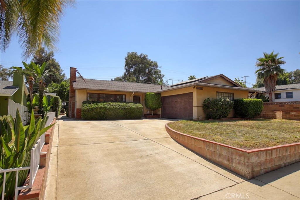 13601 Simshaw Avenue