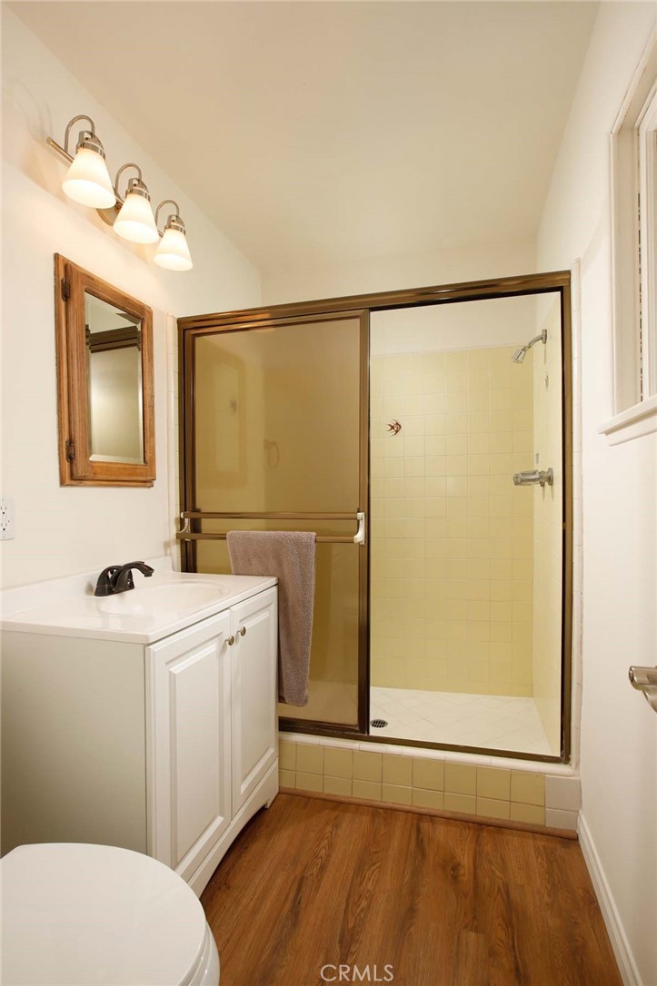 13601 Simshaw Avenue