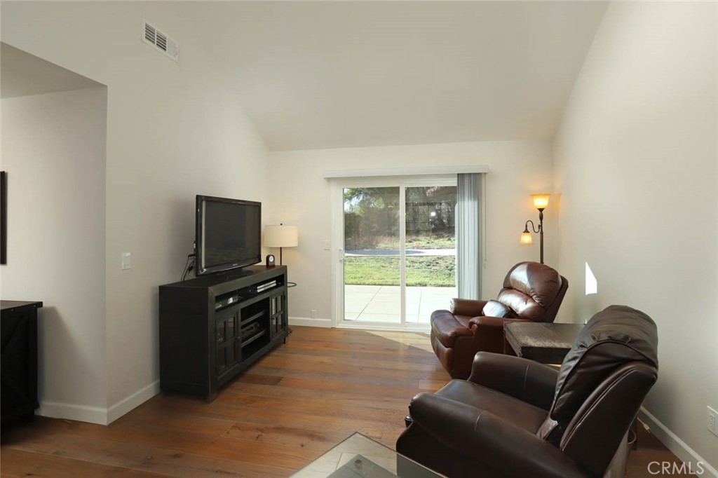 14047 Simshaw Avenue