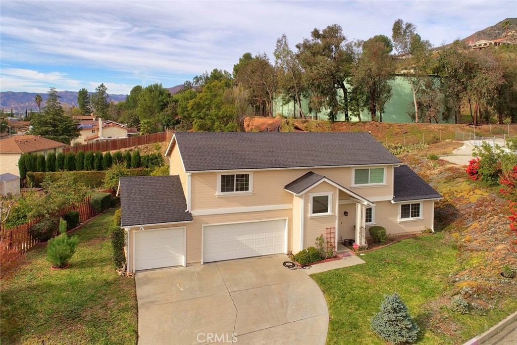 14047 Simshaw Avenue