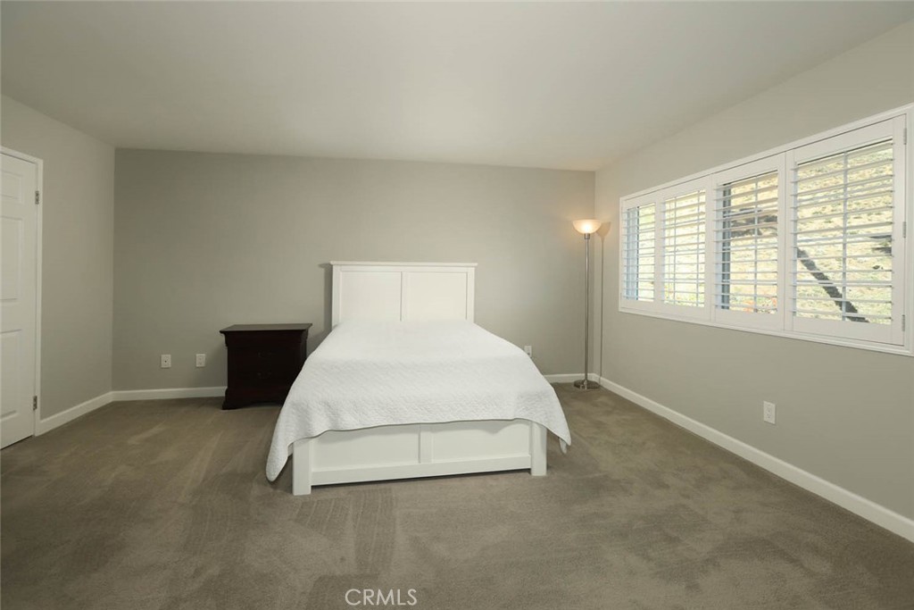 14047 Simshaw Avenue