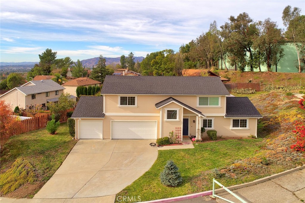 14047 Simshaw Avenue