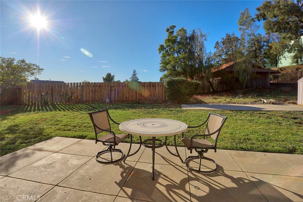 14047 Simshaw Avenue