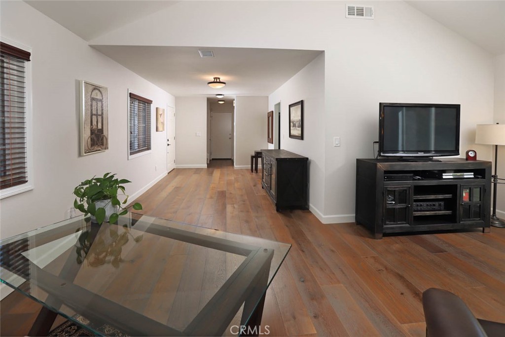 14047 Simshaw Avenue