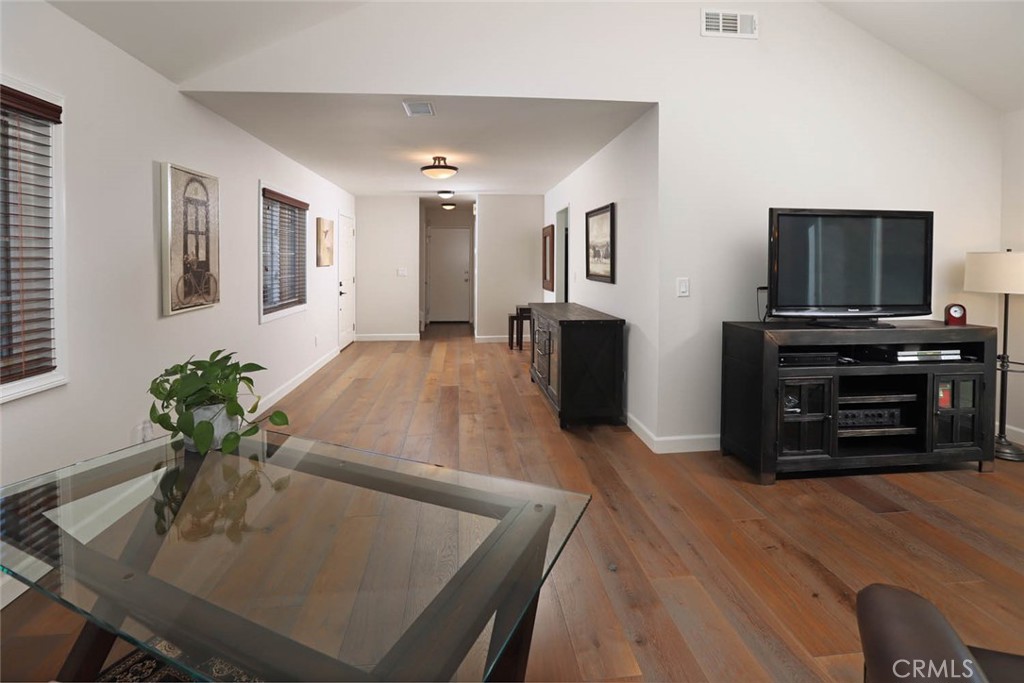 14047 Simshaw Avenue