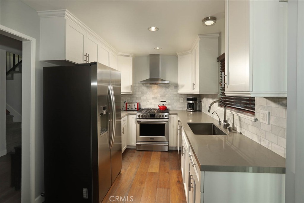 14047 Simshaw Avenue