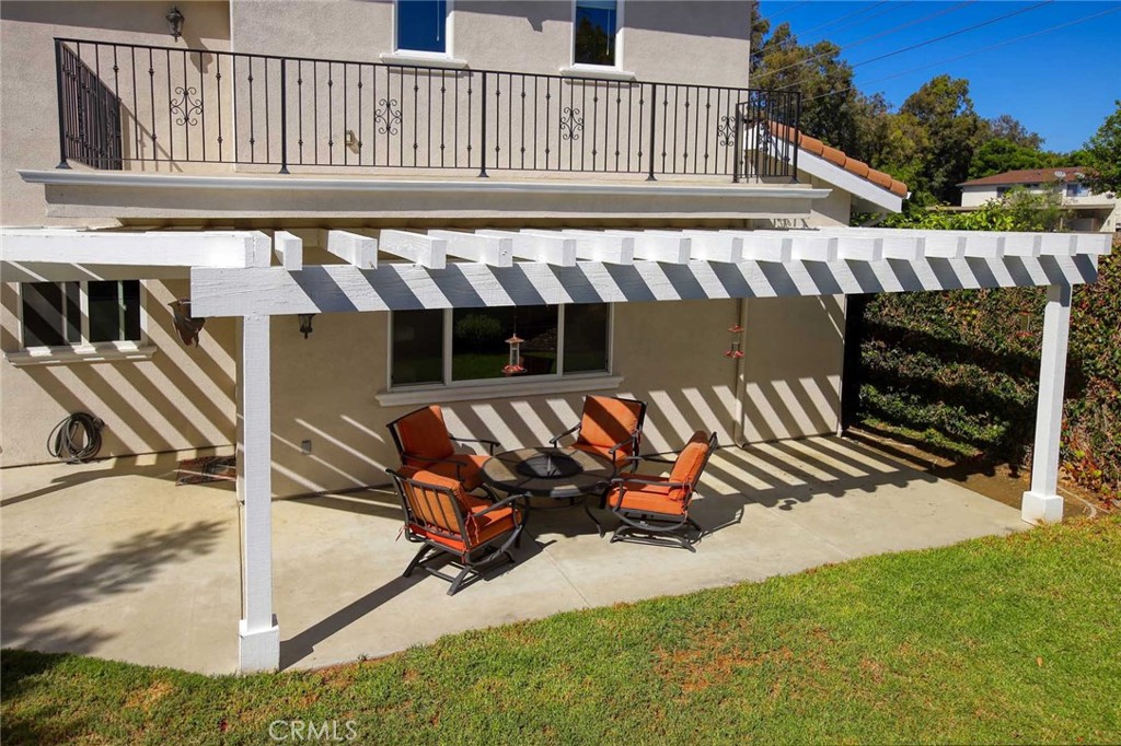 1595 E Avenida De Las Flores