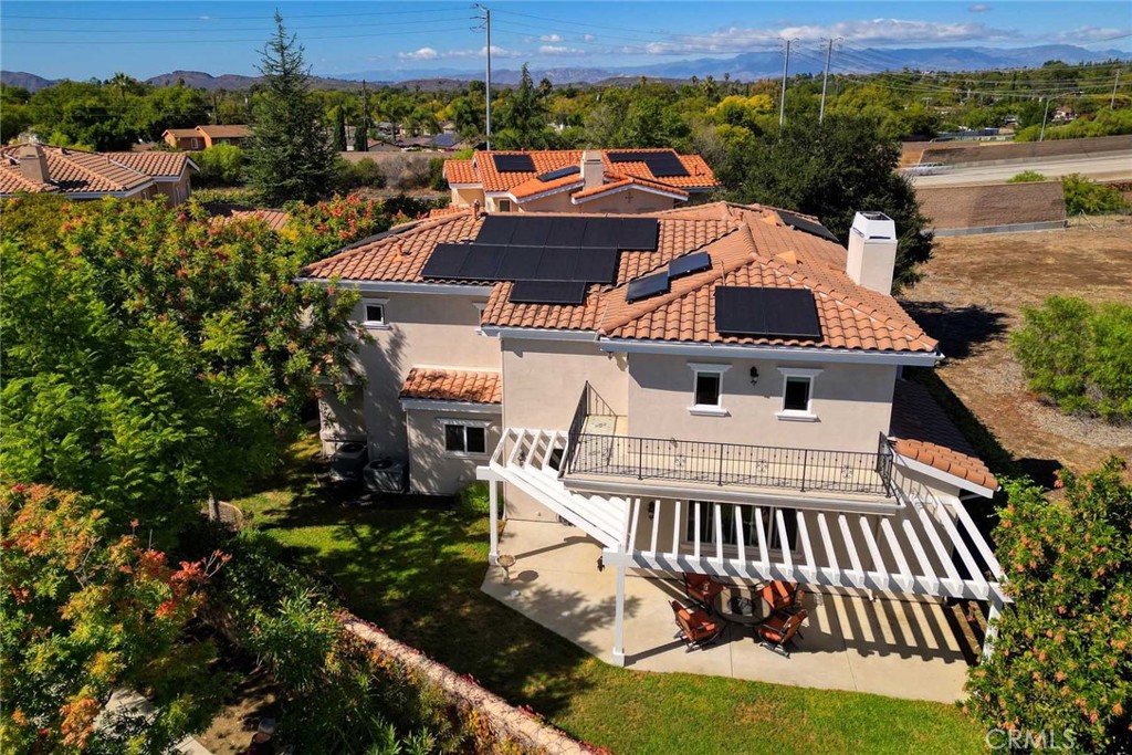 1595 E Avenida De Las Flores