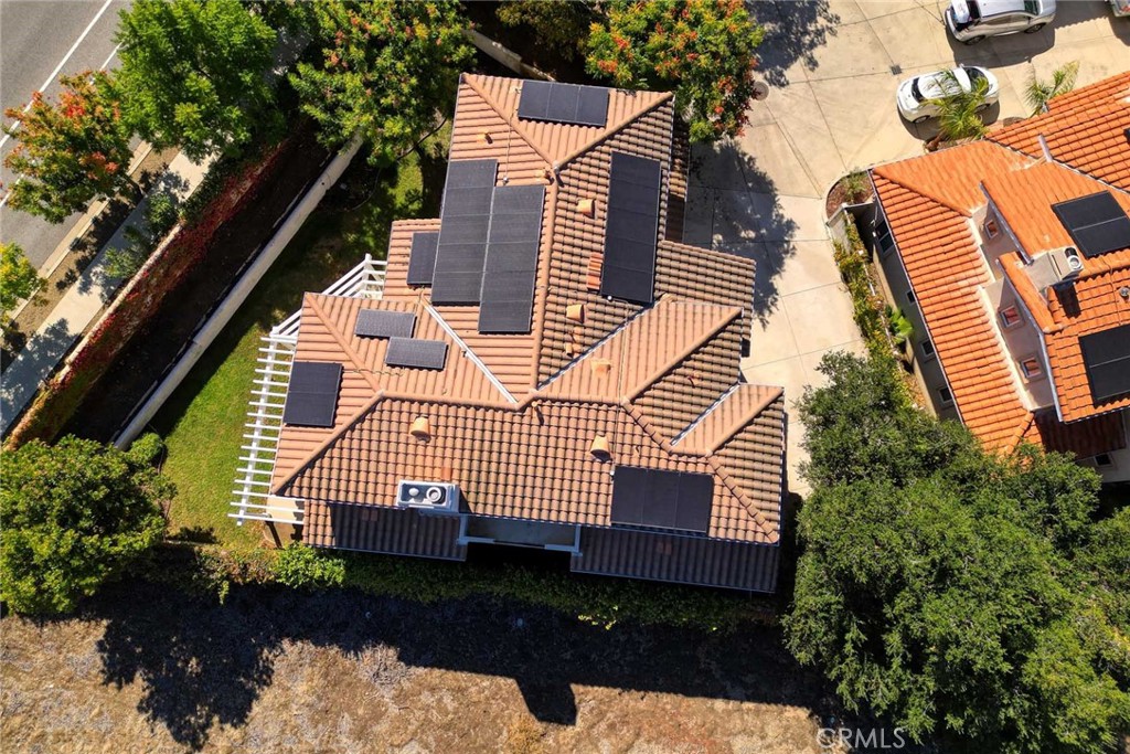 1595 E Avenida De Las Flores