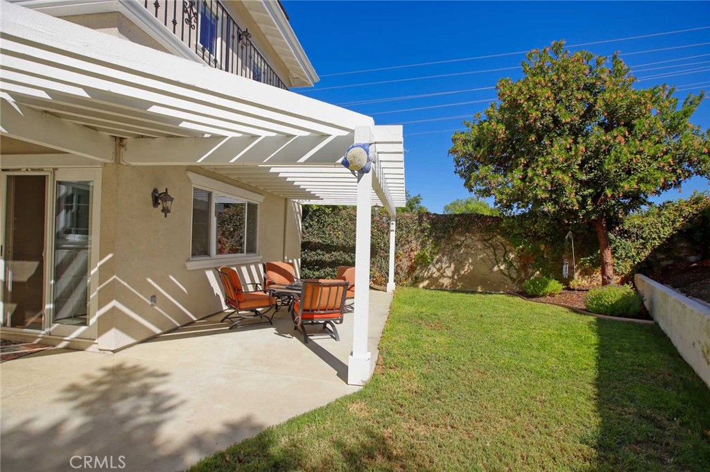 1595 E Avenida De Las Flores