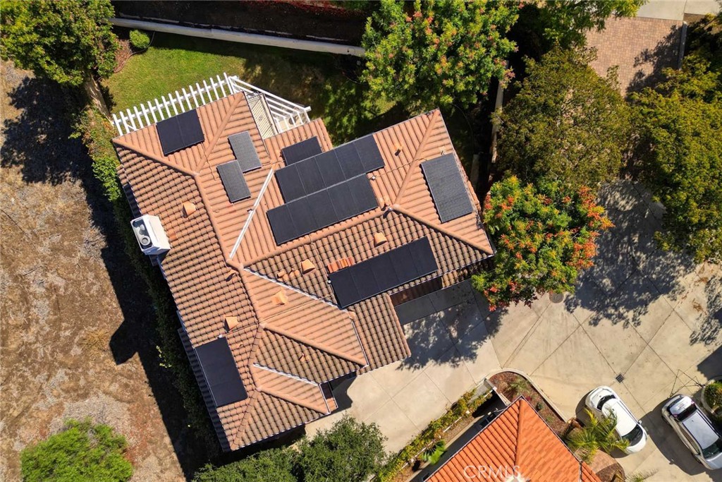 1595 E Avenida De Las Flores