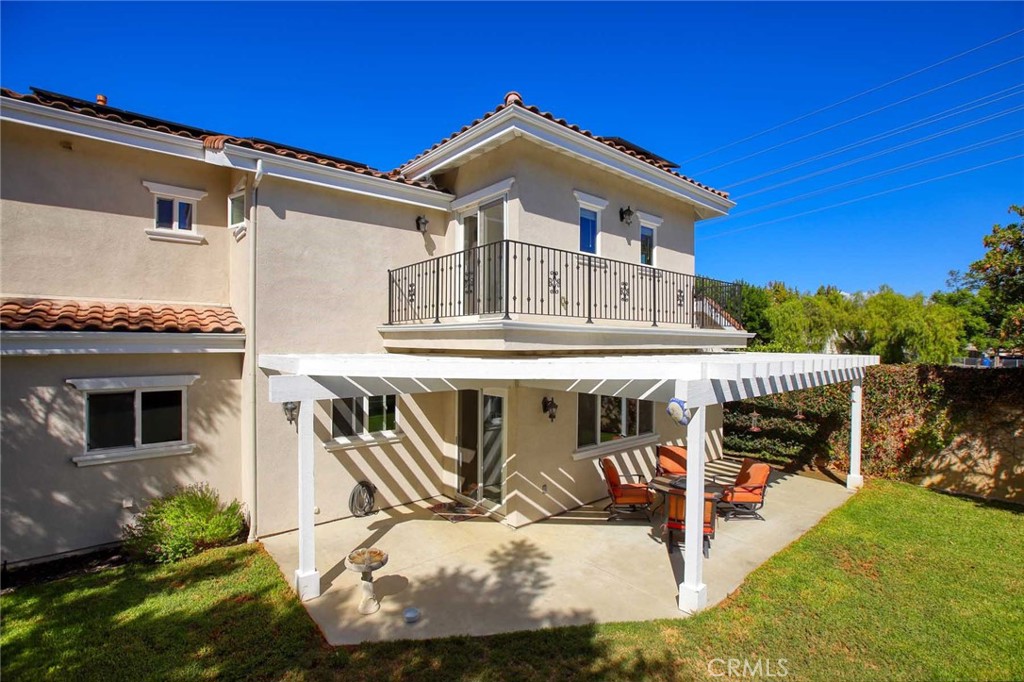 1595 E Avenida De Las Flores