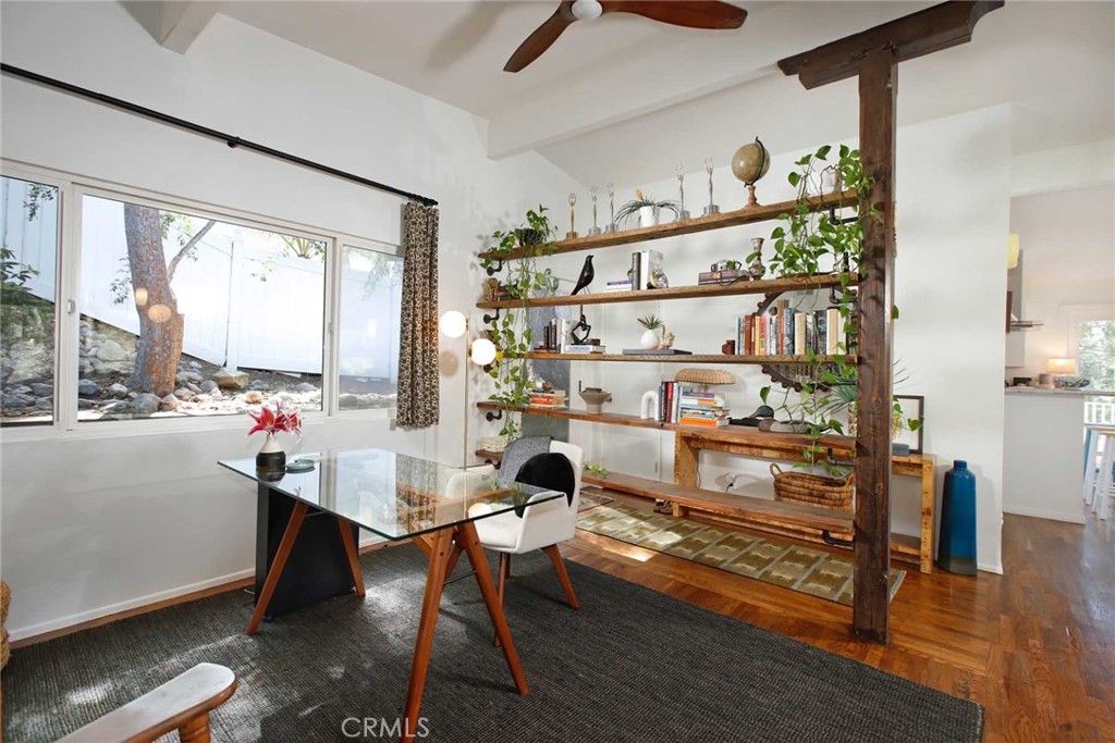 3122 Oakcrest