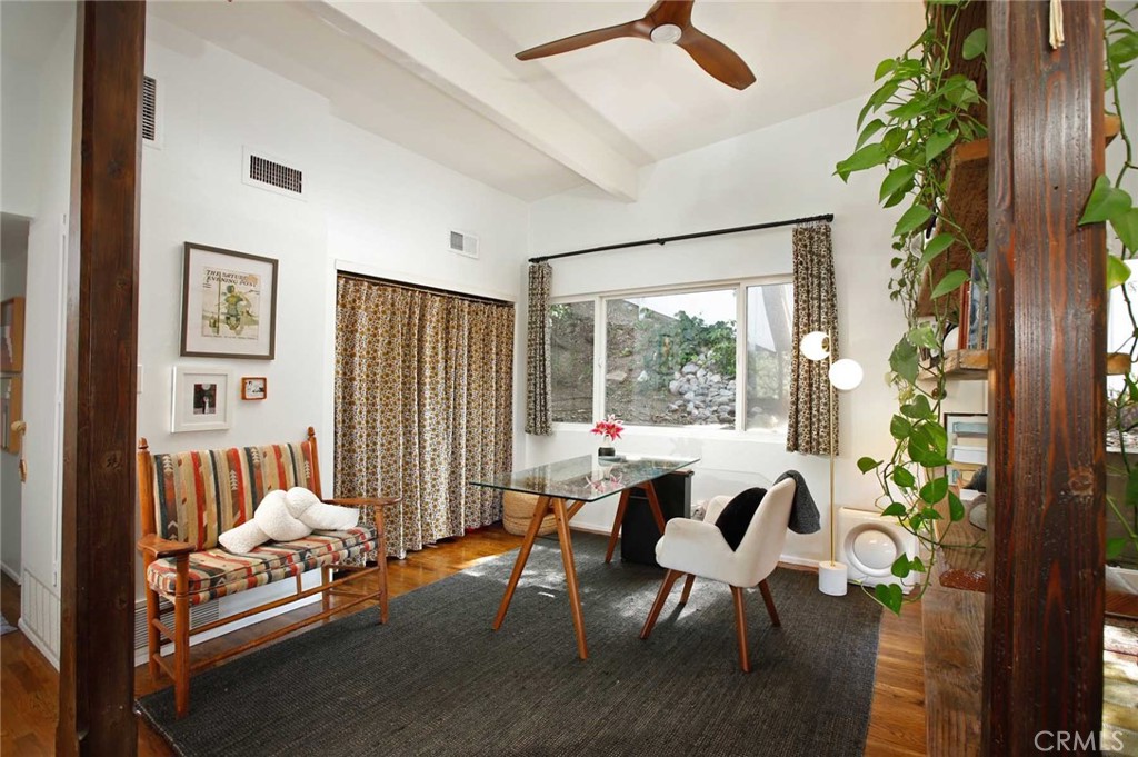 3122 Oakcrest