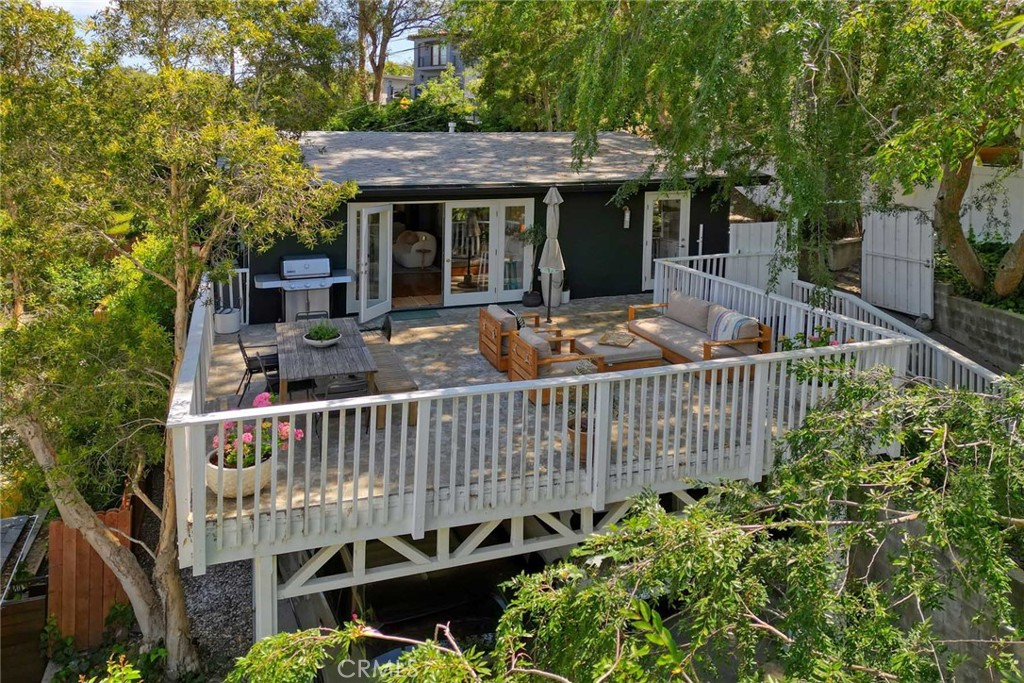 3122 Oakcrest