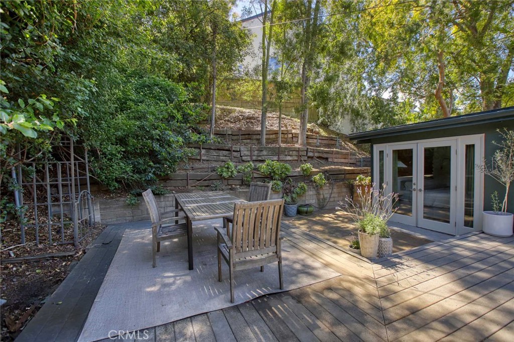 3122 Oakcrest