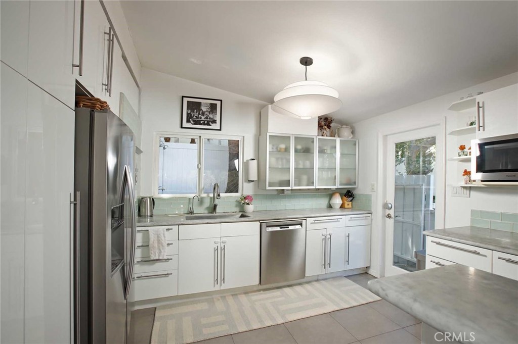 3122 Oakcrest