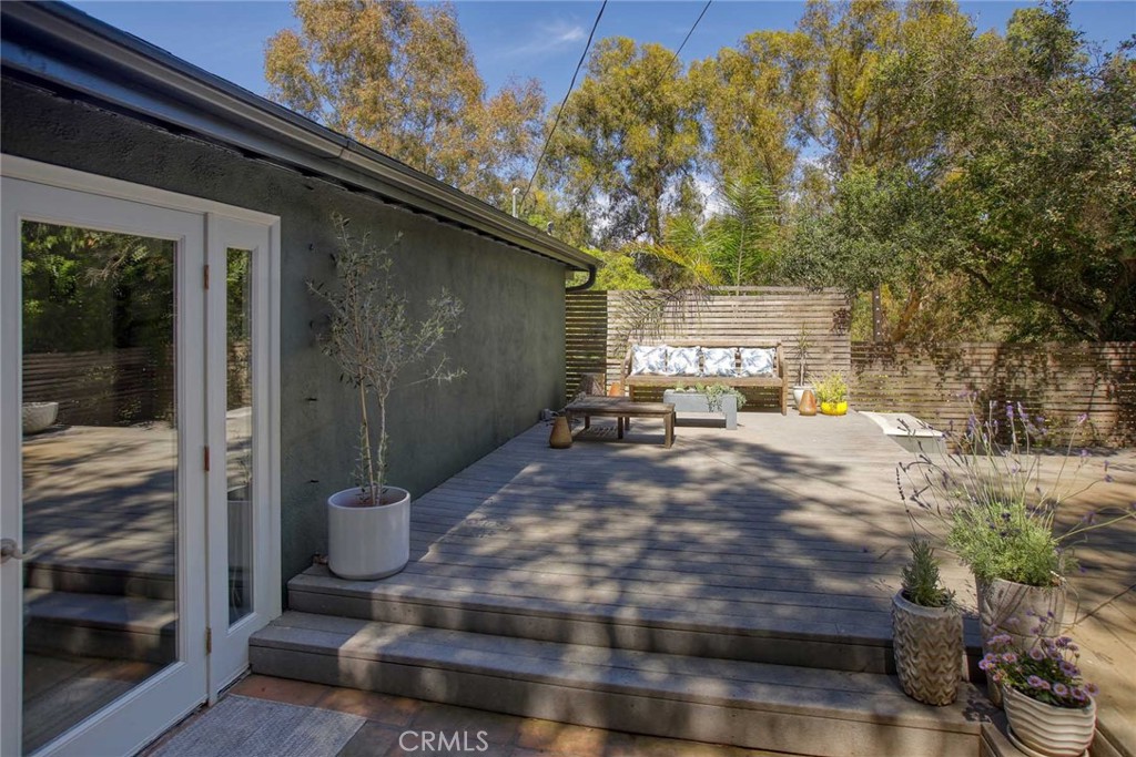 3122 Oakcrest