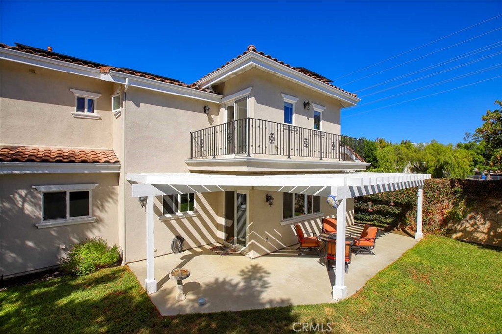 1595 E Avenida De Las Flores