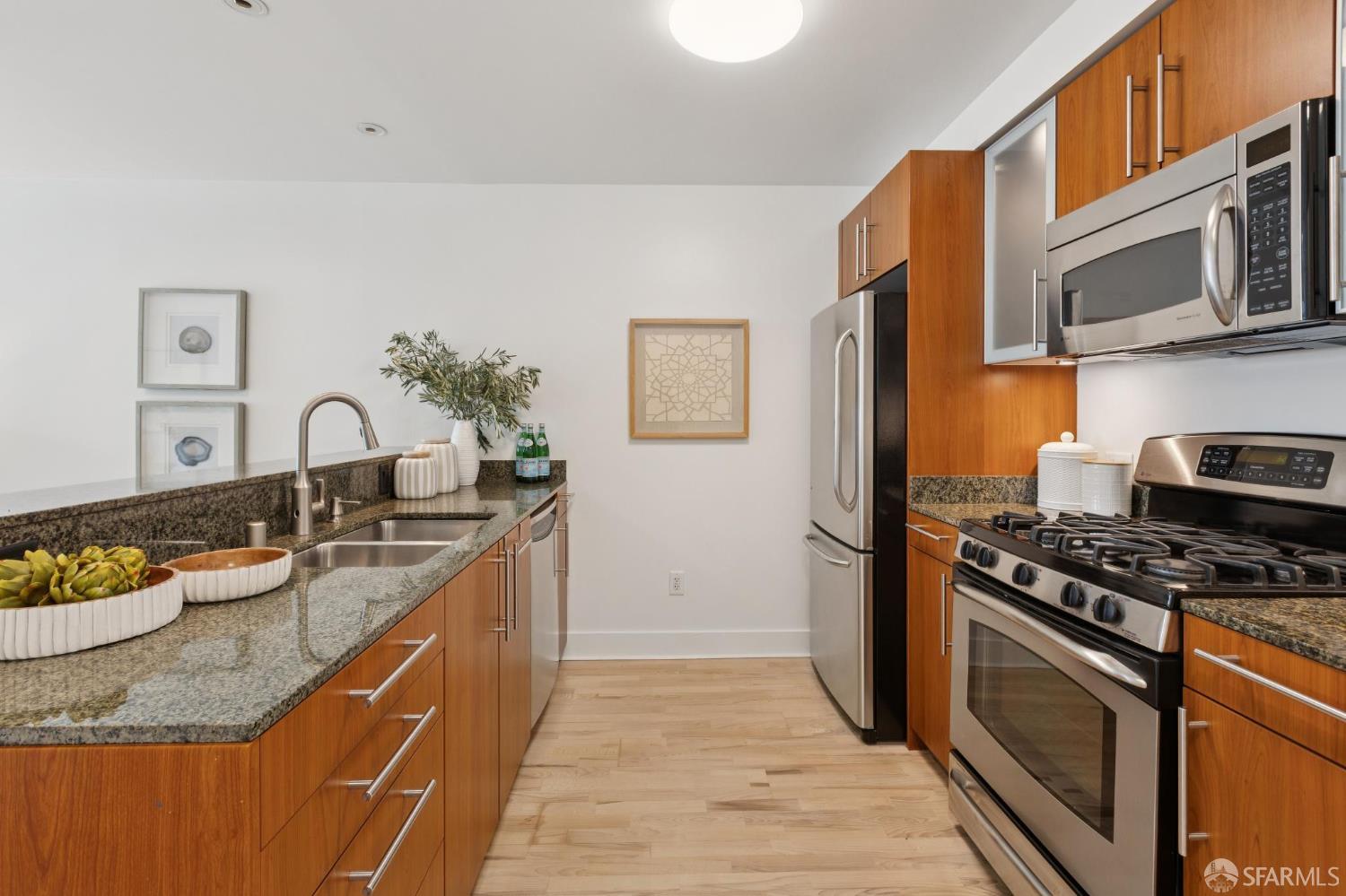50 Lansing Street # 411