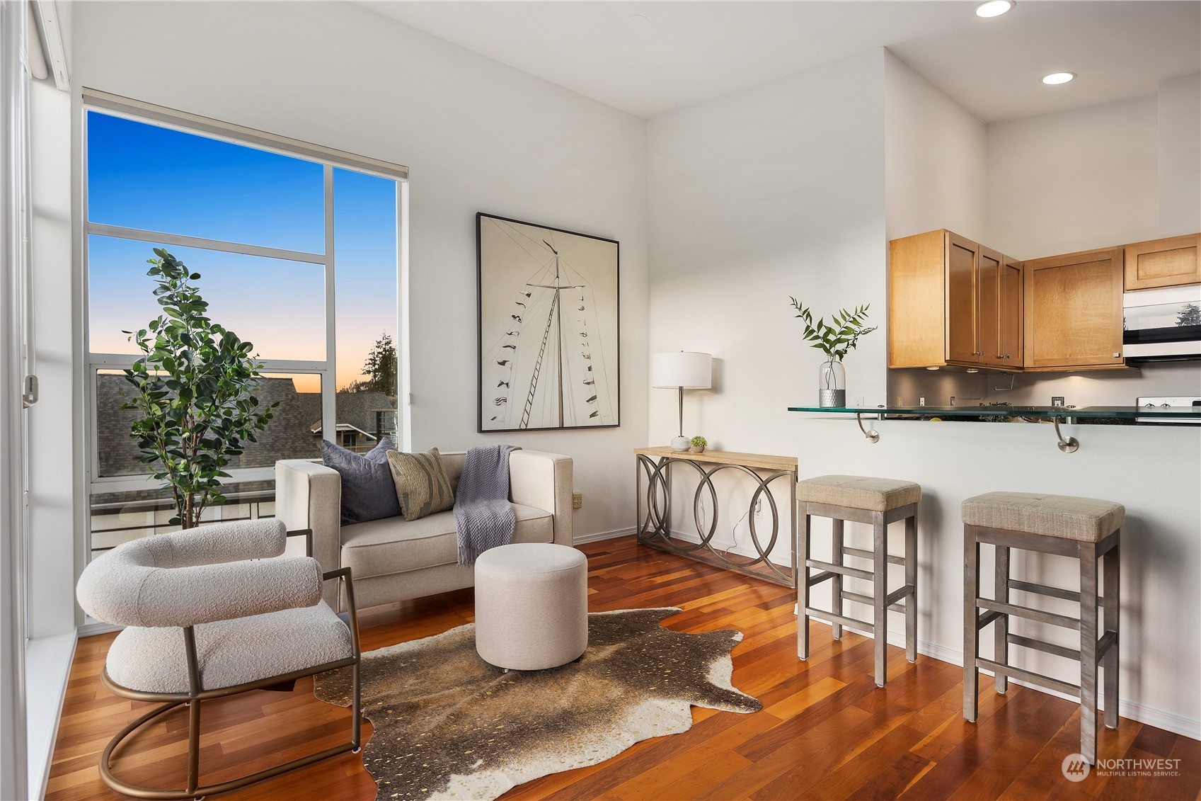 654 5th Avenue S Unit: 402