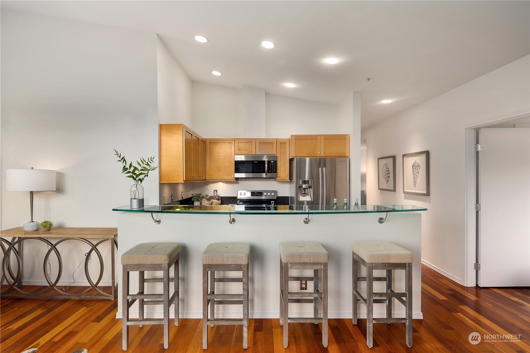 654 5th Avenue S Unit: 402