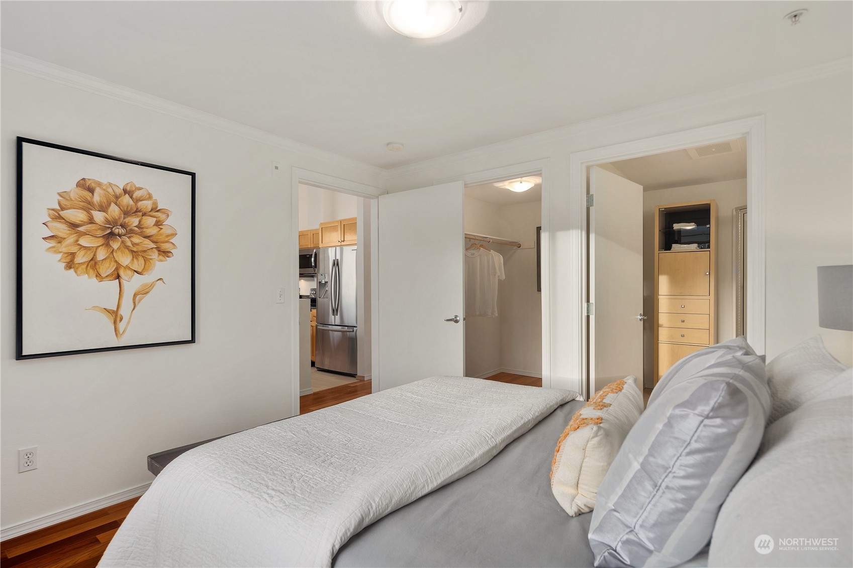 654 5th Avenue S Unit: 402