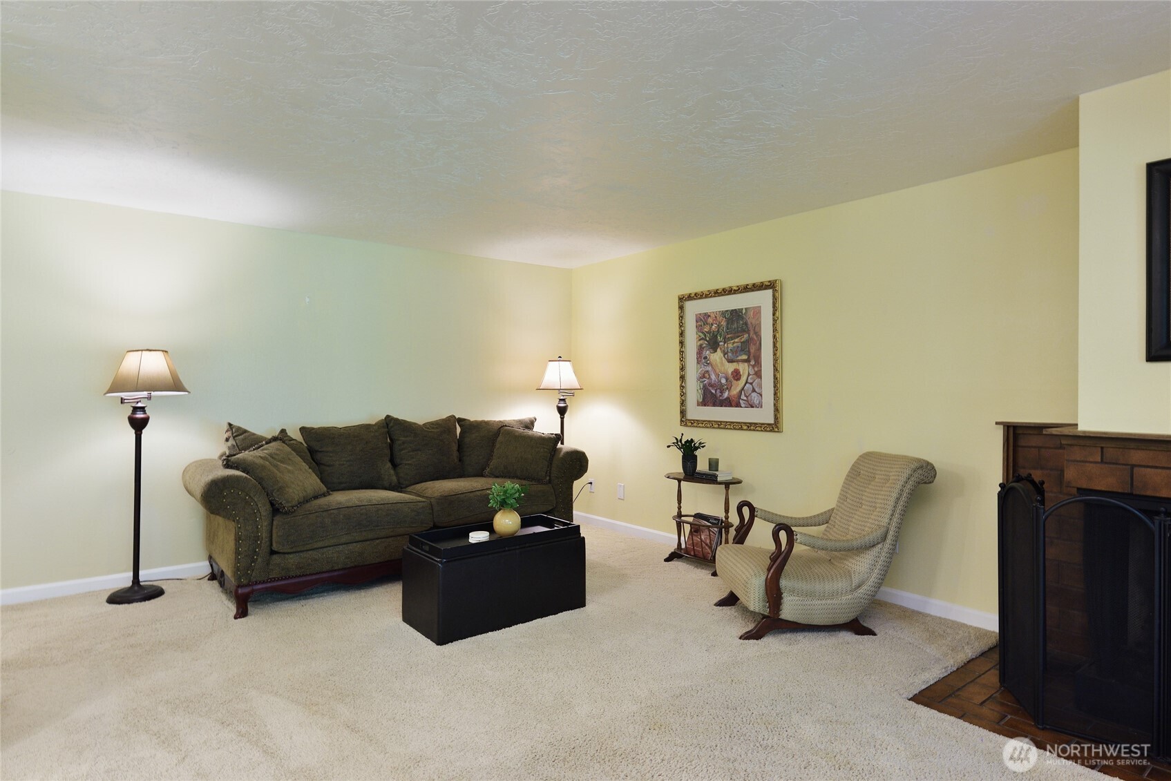 23401 Lakeview Drive Unit: J105