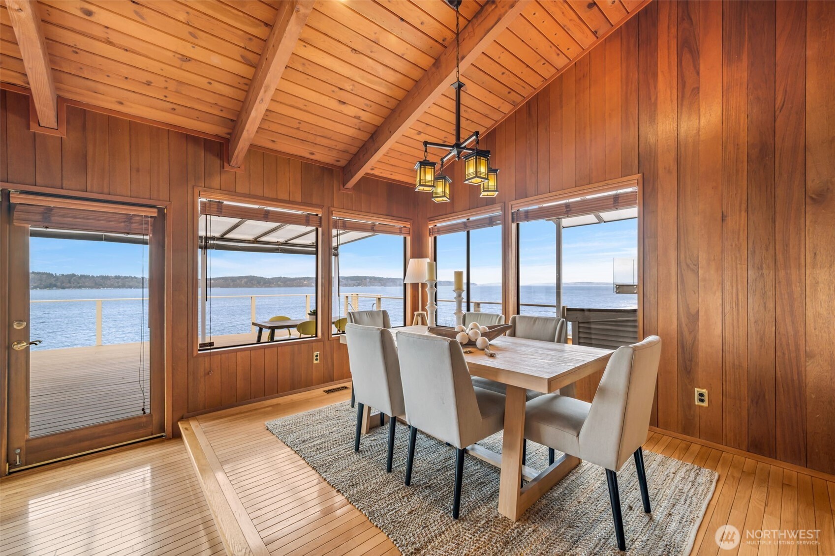 10200 Marine View Drive