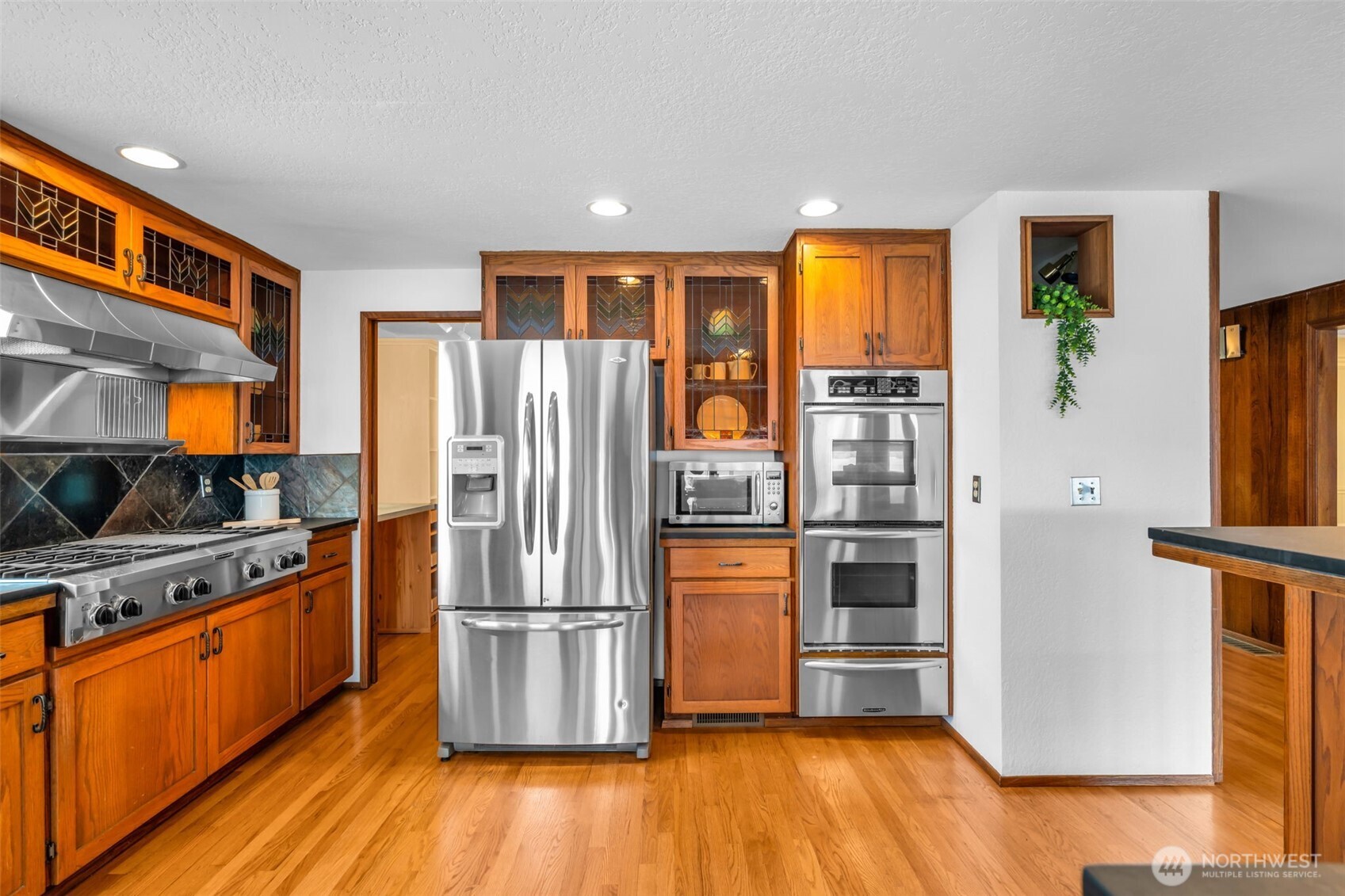 10200 Marine View Drive