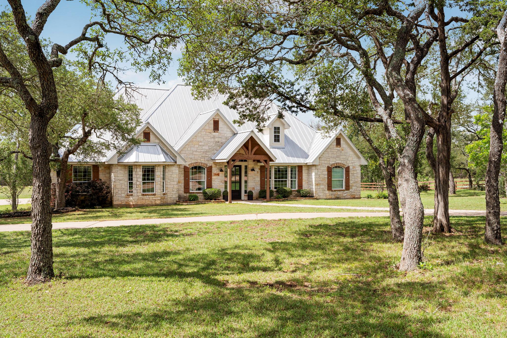 103 Horseshoe DR