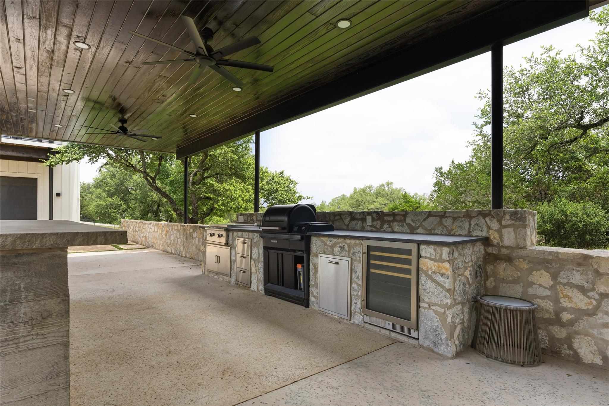 103 Victorian Oaks LN