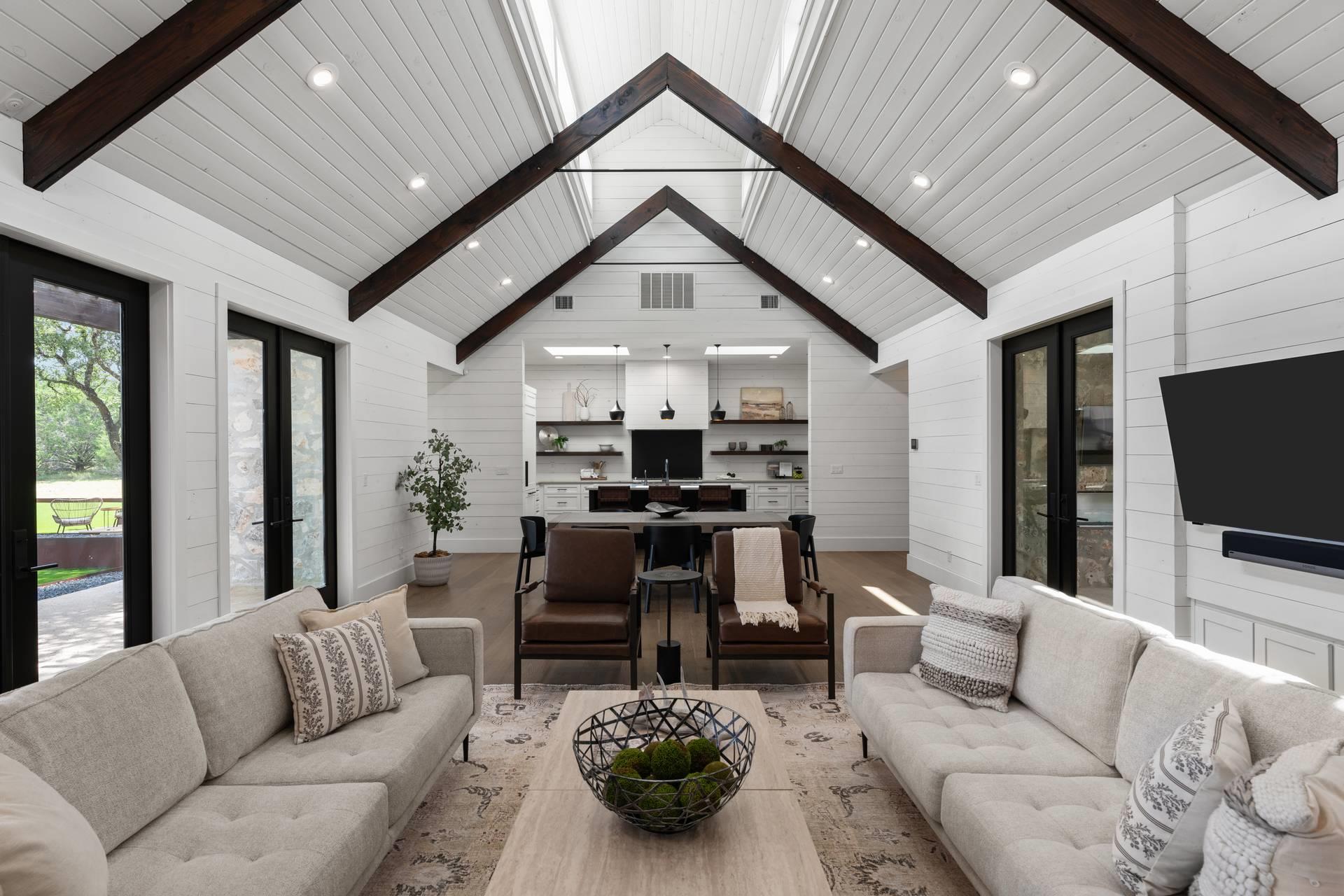 103 Victorian Oaks LN