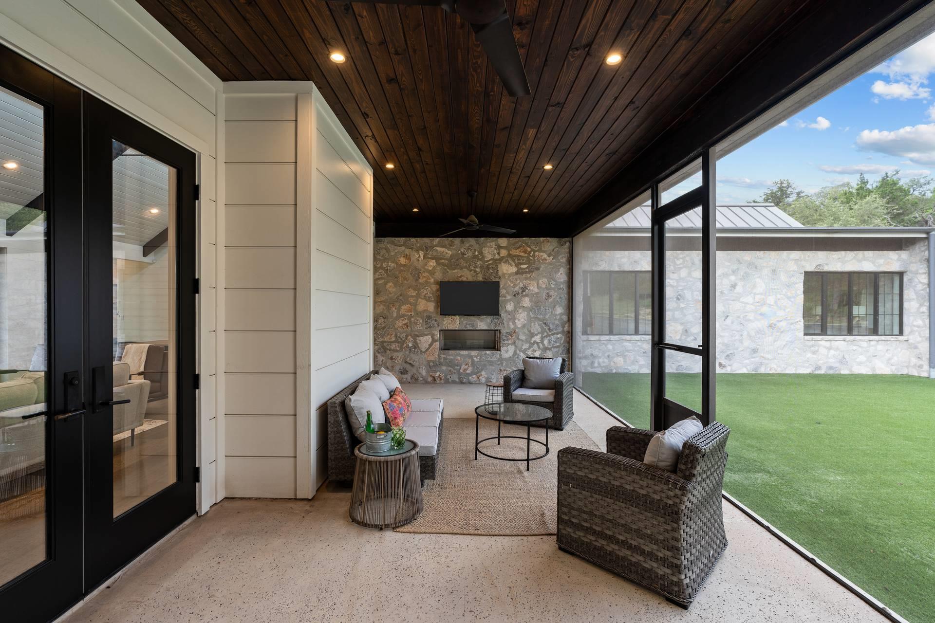 103 Victorian Oaks LN