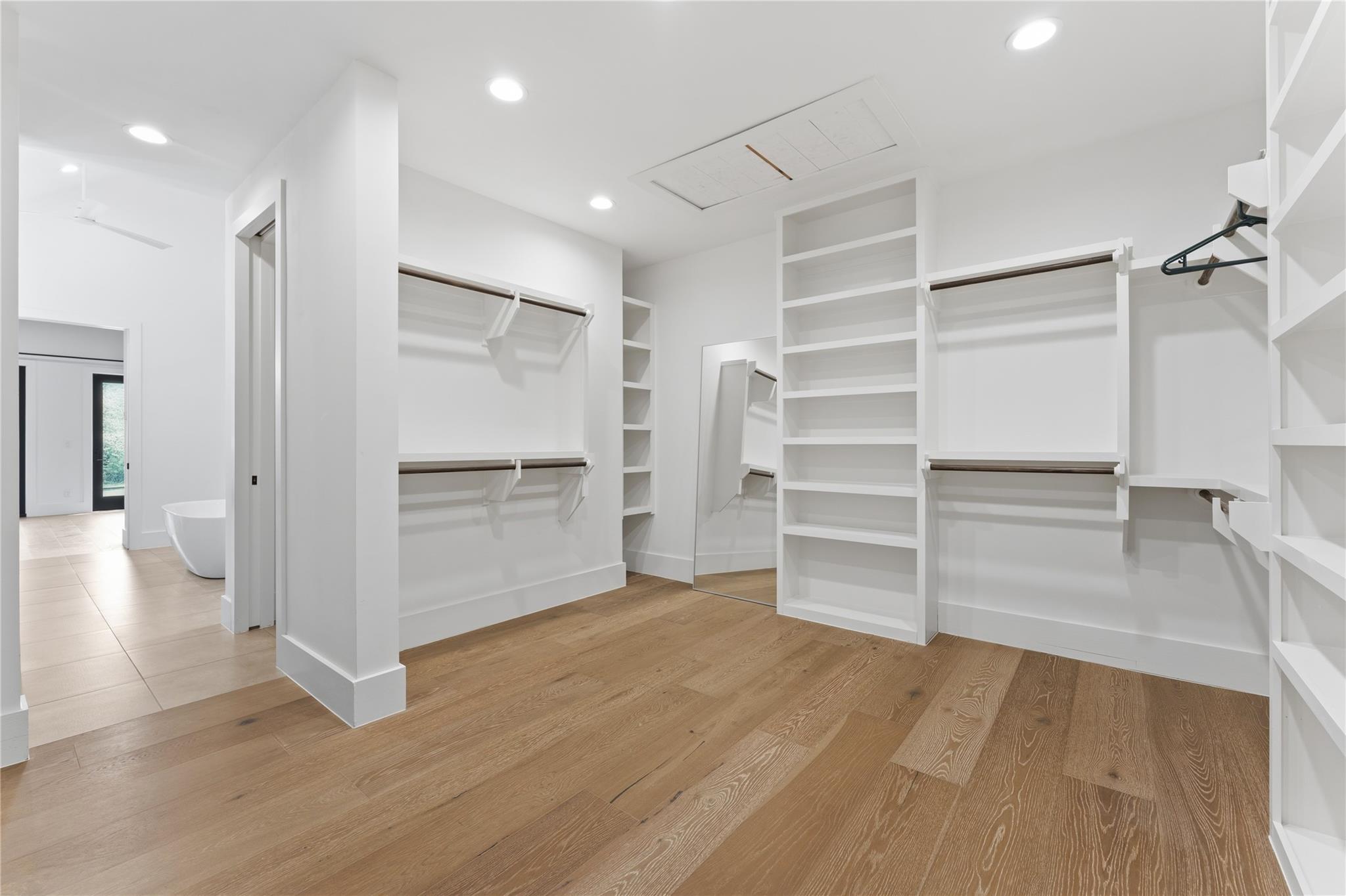 103 Victorian Oaks LN