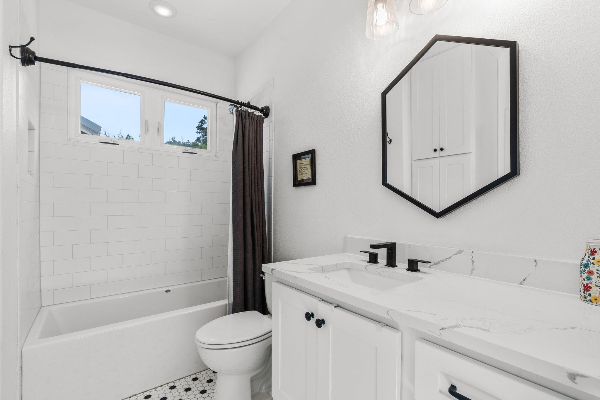 631 Lakeside DR