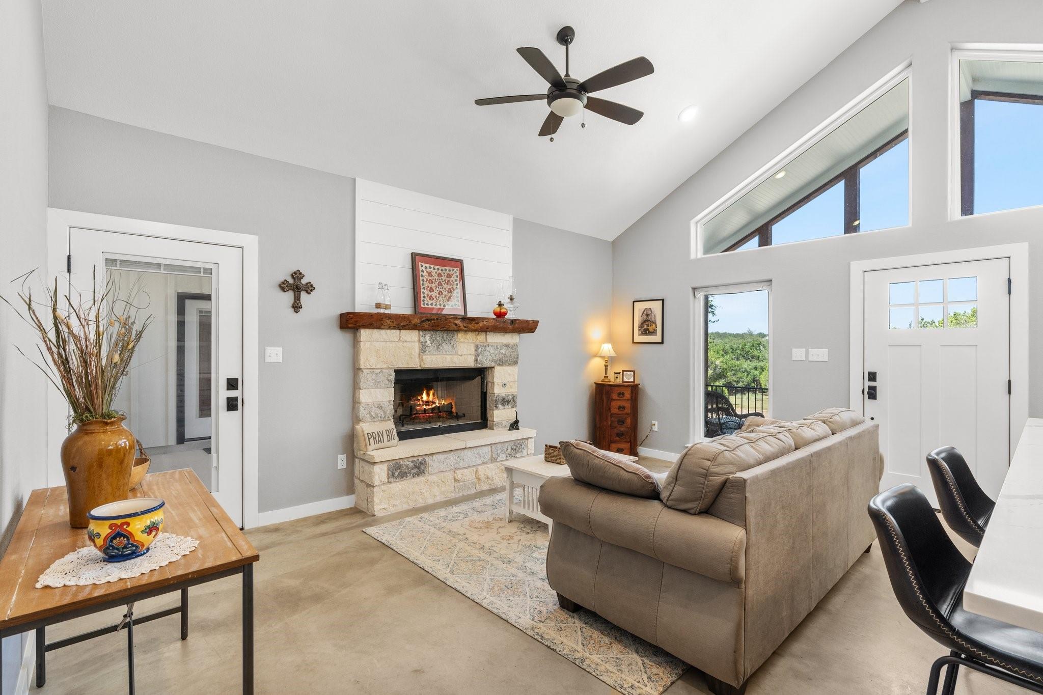 631 Lakeside DR