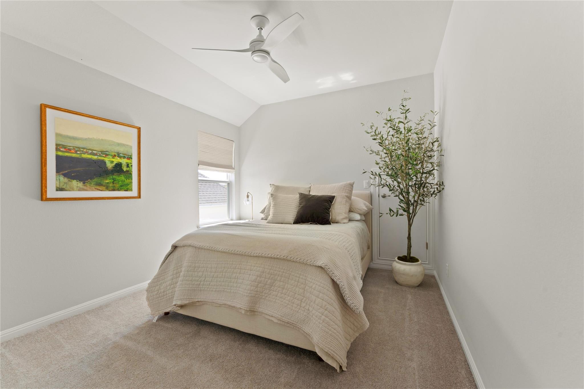 1825 Hazy Hills LOOP