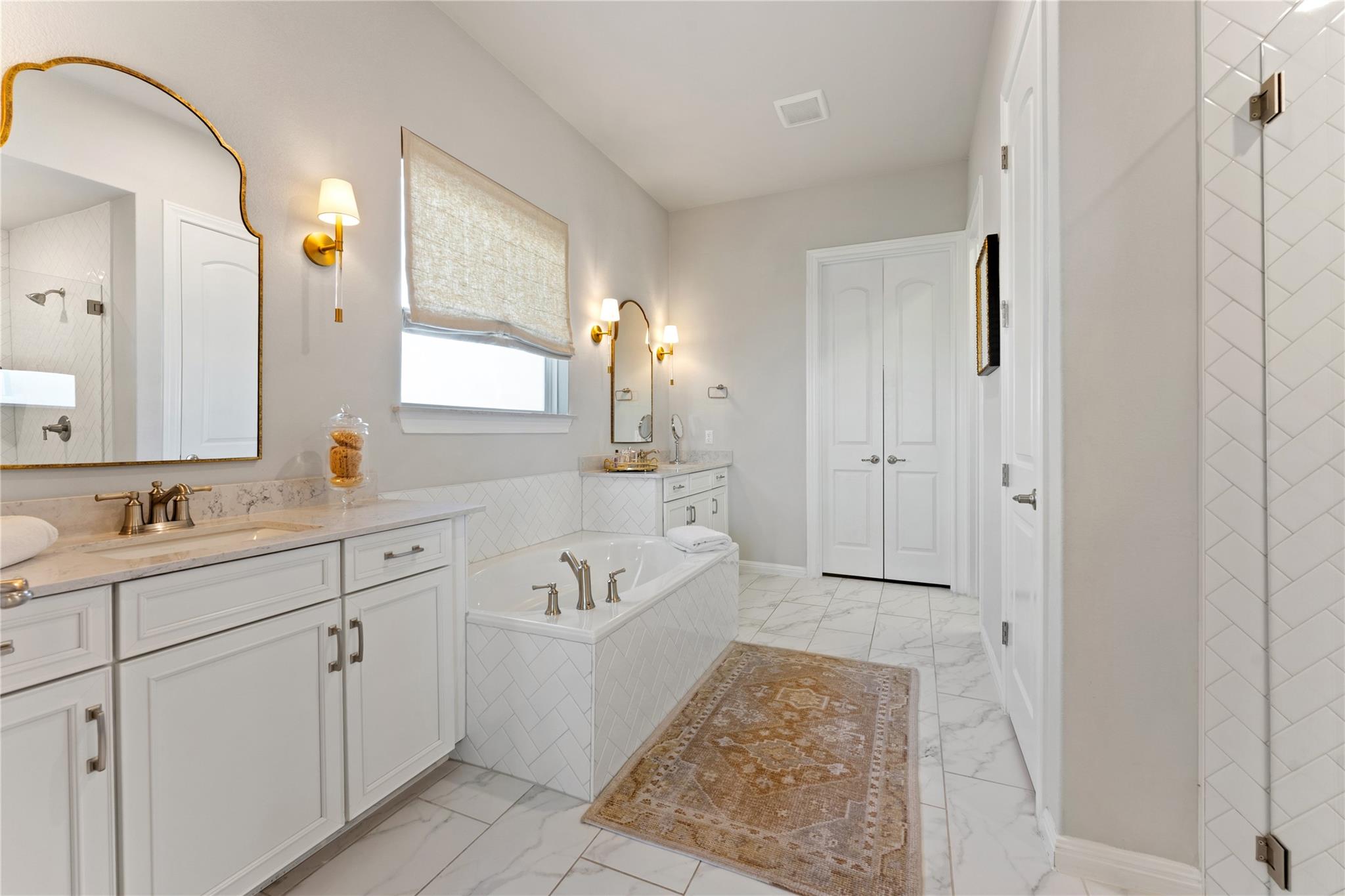 1825 Hazy Hills LOOP