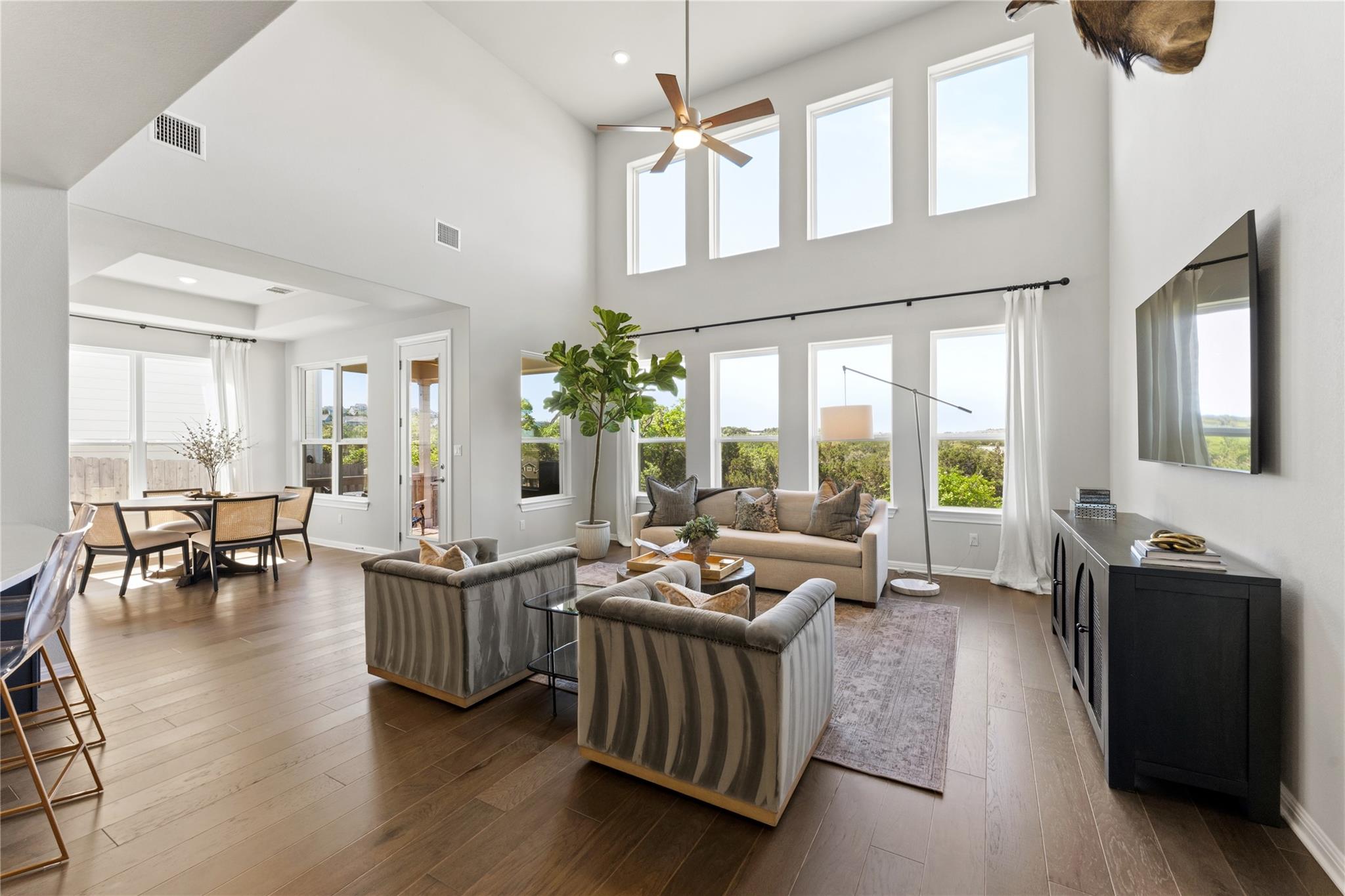 1825 Hazy Hills LOOP